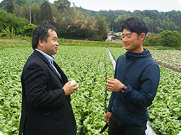 食味の説明をする都丸さん